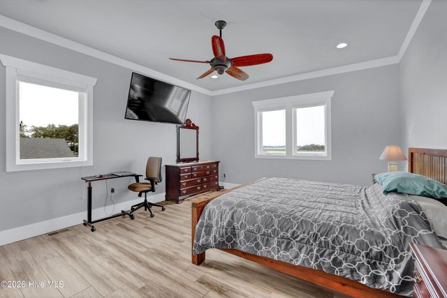 1044 Mallard Bay Drive, Hampstead, NC 28443