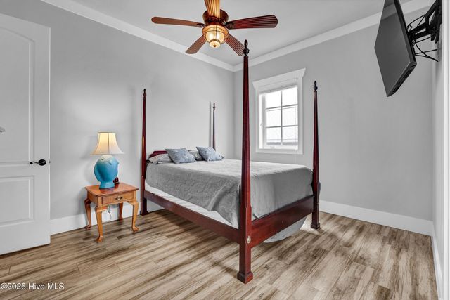 1044 Mallard Bay Drive, Hampstead, NC 28443