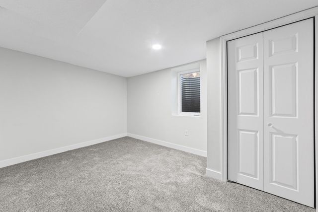 621 White Bear Avenue N, Saint Paul, MN 55106