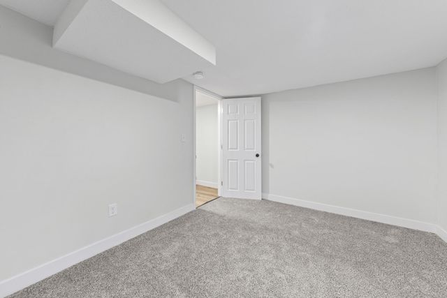 621 White Bear Avenue N, Saint Paul, MN 55106