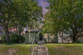 621 White Bear Avenue N, Saint Paul, MN 55106