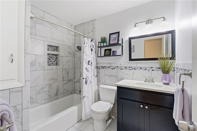 8839 Newton Drive, Overland Park, KS 66212