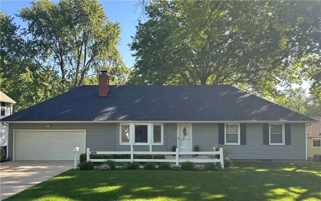 8839 Newton Drive, Overland Park, KS 66212