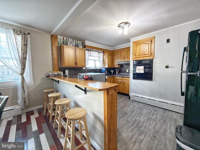 145 S LEMON ST, Mount Carmel, PA 17851