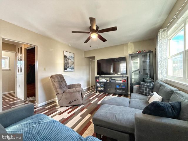 145 S LEMON ST, Mount Carmel, PA 17851