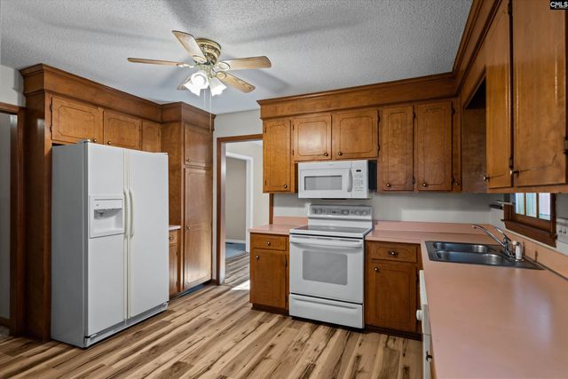 2402 Breezewood Road, Cayce, SC 29033