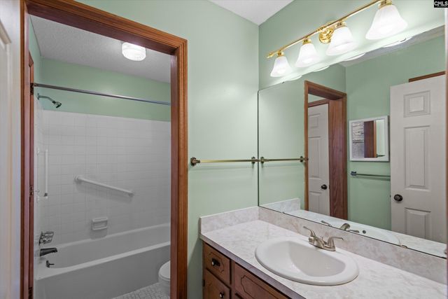 2402 Breezewood Road, Cayce, SC 29033