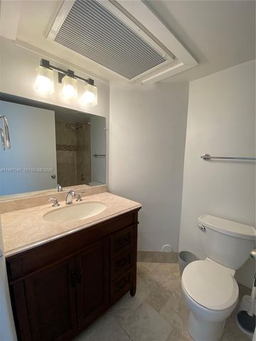 2841 N Oakland Forest Dr 110, Oakland Park, FL 33309