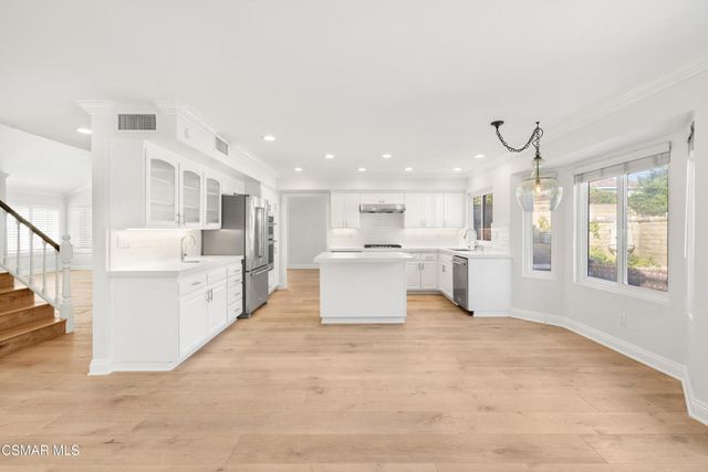 5442 Alfonso Drive, Agoura Hills, CA 91301