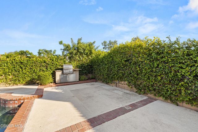 5442 Alfonso Drive, Agoura Hills, CA 91301
