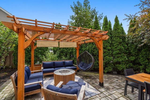 7 Fredette Road, Newton, MA 02459