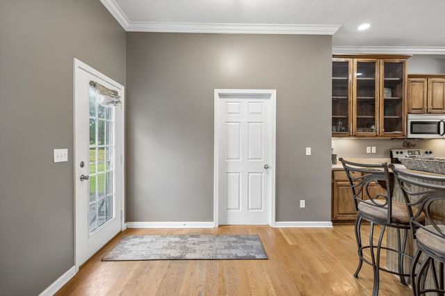 112 Kelly Ln, Lafayette, TN 37083