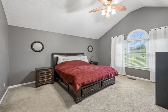 112 Kelly Ln, Lafayette, TN 37083