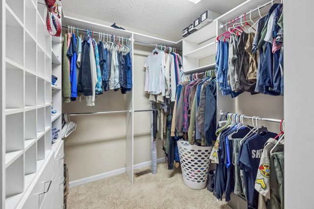 112 Kelly Ln, Lafayette, TN 37083