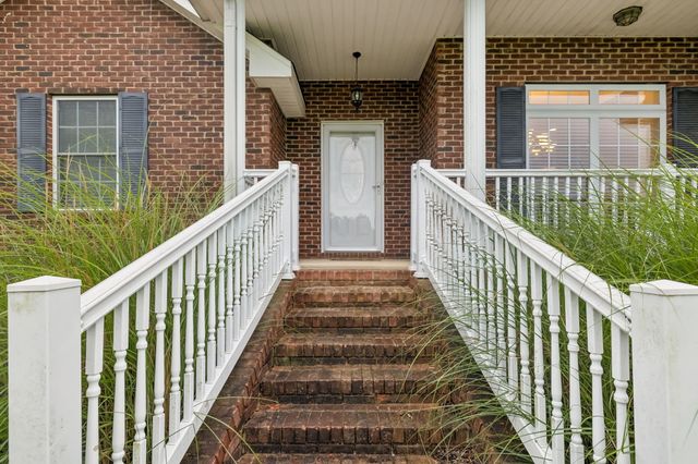 112 Kelly Ln, Lafayette, TN 37083