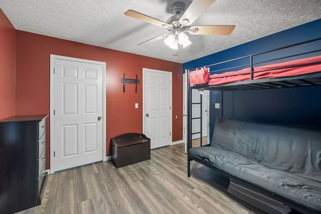 112 Kelly Ln, Lafayette, TN 37083