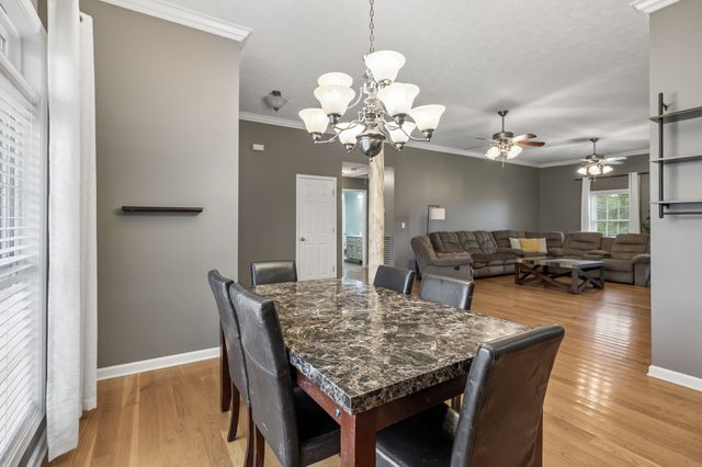 112 Kelly Ln, Lafayette, TN 37083