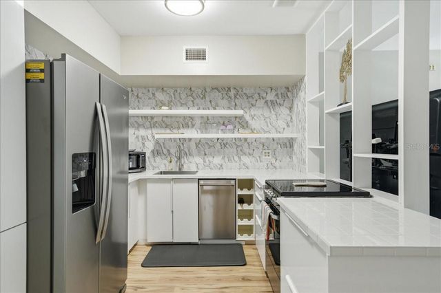 2400 FRANCISCAN DRIVE 38, Clearwater, FL 33763