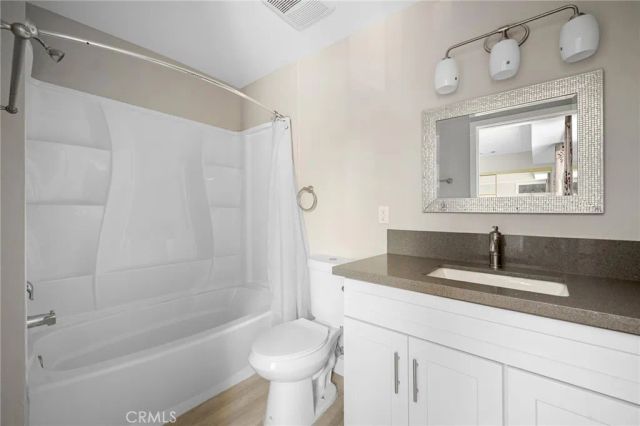 11731 Runnymede Street 3, North Hollywood, CA 91605