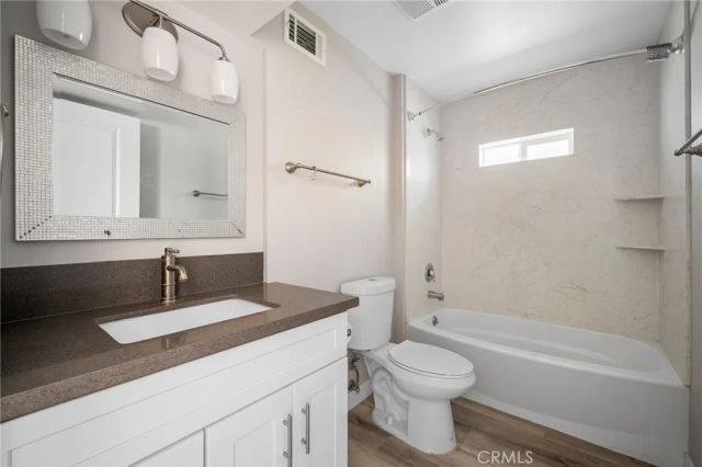 11731 Runnymede Street 3, North Hollywood, CA 91605