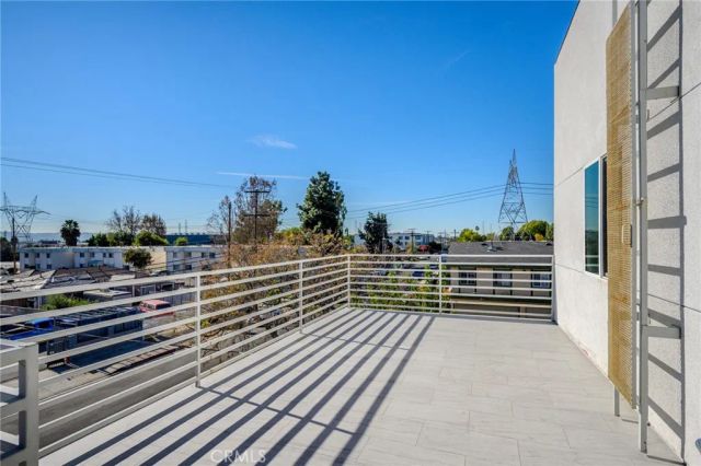 11731 Runnymede Street 3, North Hollywood, CA 91605