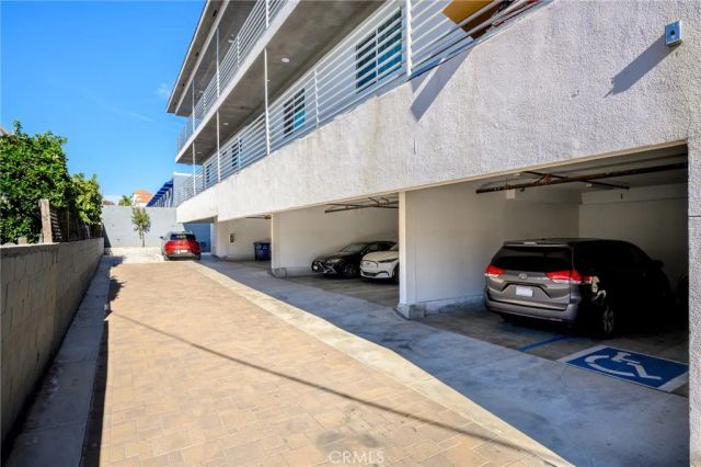 11731 Runnymede Street 3, North Hollywood, CA 91605