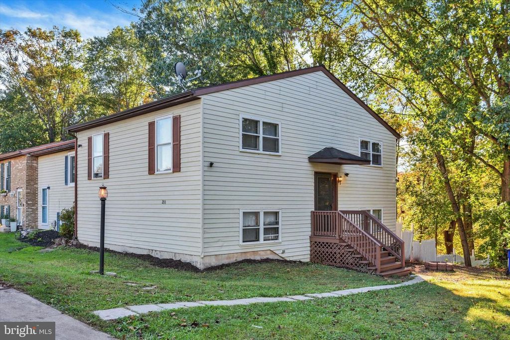 200 JUNIPER DR, Etters, PA 17319