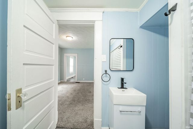 1102 S 18th Street, New Castle, IN 47362
