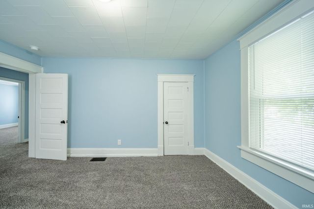 1102 S 18th Street, New Castle, IN 47362