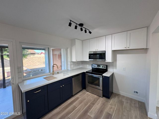 5652 W BROWN Street, Glendale, AZ 85302