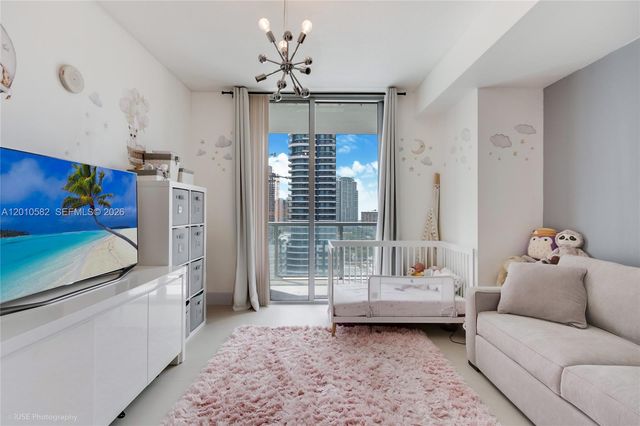 79 SW 12th St 2306-S, Miami, FL 33130