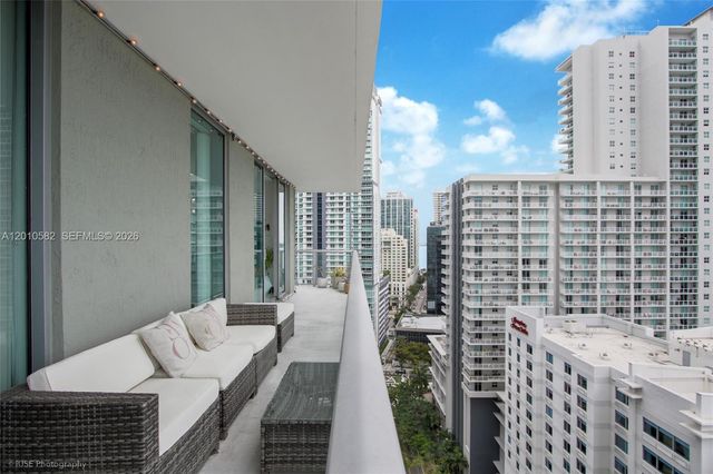 79 SW 12th St 2306-S, Miami, FL 33130