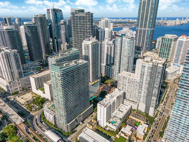 79 SW 12th St 2306-S, Miami, FL 33130