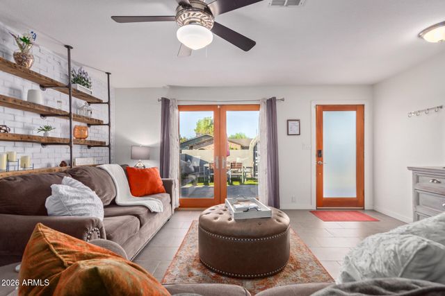 3141 E SIERRA Street, Phoenix, AZ 85028