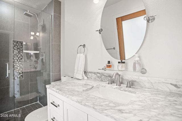3141 E SIERRA Street, Phoenix, AZ 85028