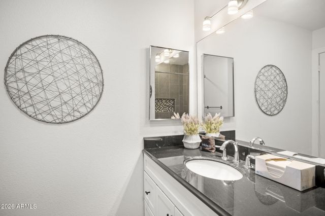 3141 E SIERRA Street, Phoenix, AZ 85028