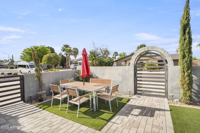 3141 E SIERRA Street, Phoenix, AZ 85028