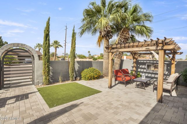 3141 E SIERRA Street, Phoenix, AZ 85028