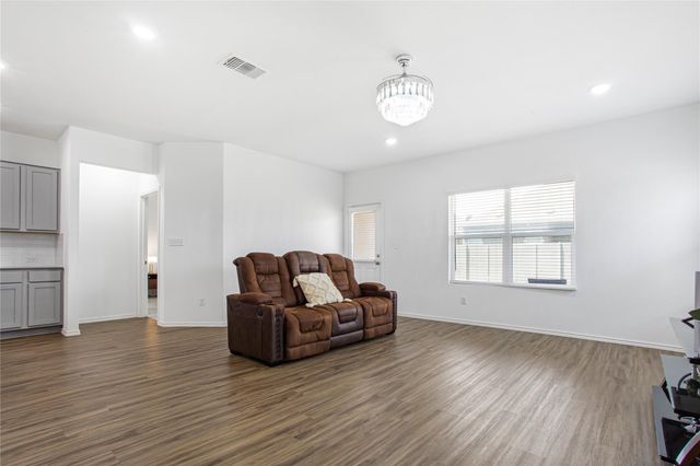 124 Cherry ridge RD, Georgetown, TX 78628