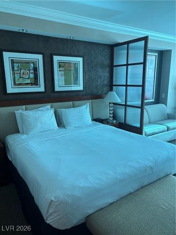 125 East Harmon Avenue 204, Las Vegas, NV 89109