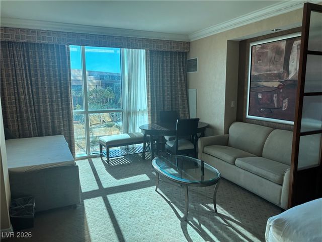 125 East Harmon Avenue 204, Las Vegas, NV 89109