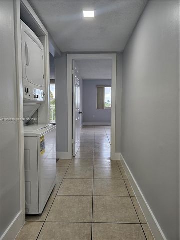 6930 Miami Gardens Dr 1-412, Hialeah, FL 33015