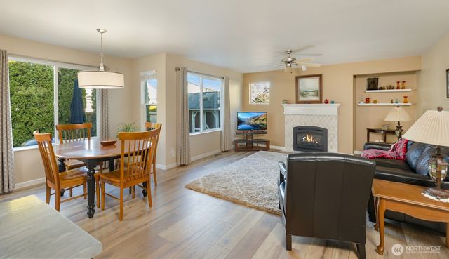 15012 SE 279th Place, Kent, WA 98042