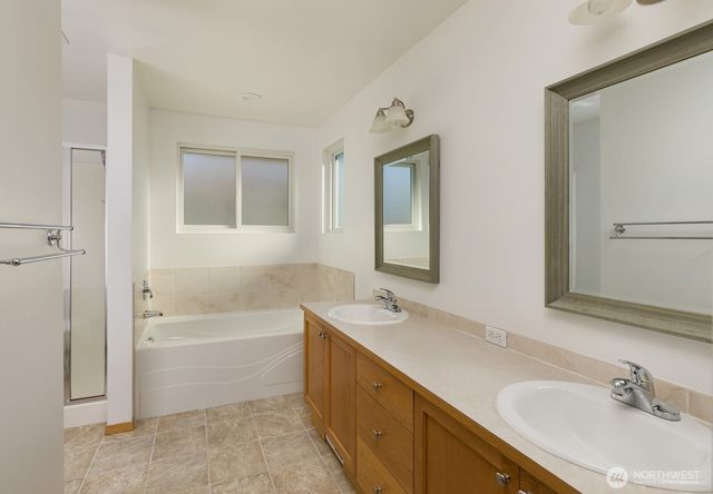 15012 SE 279th Place, Kent, WA 98042