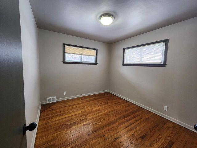 5668 70th STREET, Milwaukee, WI 53218