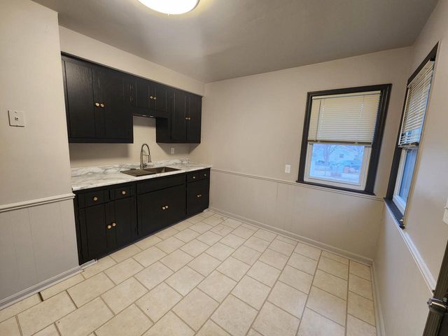 5668 70th STREET, Milwaukee, WI 53218