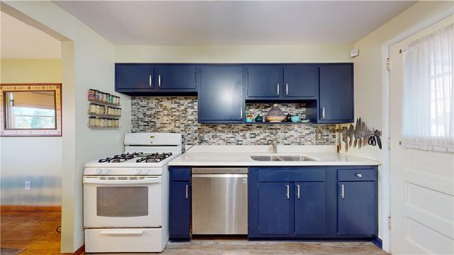 2732 Tillia St, Shaler, PA 15101