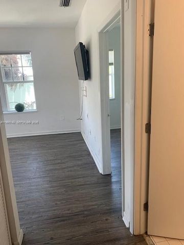 1244 Pennsylvania Ave 306, Miami Beach, FL 33139