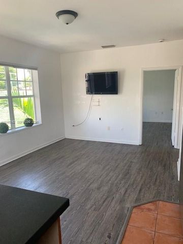 1244 Pennsylvania Ave 306, Miami Beach, FL 33139