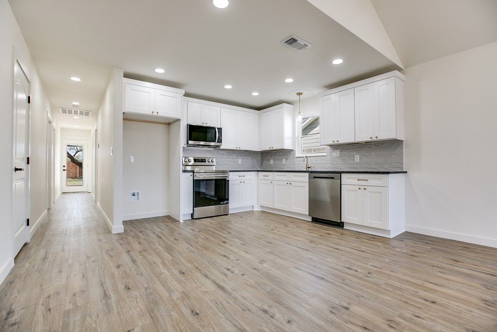 Image 11 of property listing at 2801 Bowie St, San Angelo, TX 76901